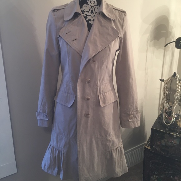 Calvin Klein Jackets & Blazers - Calvin Klein trench coat